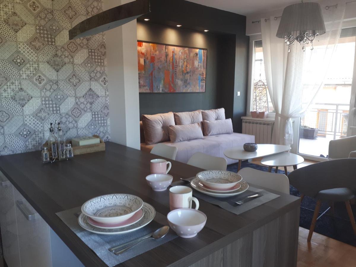 Apartman Diva Tuzla Luaran gambar