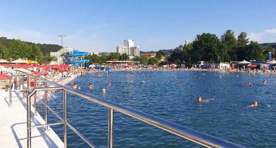 Apartman Diva Tuzla Luaran gambar